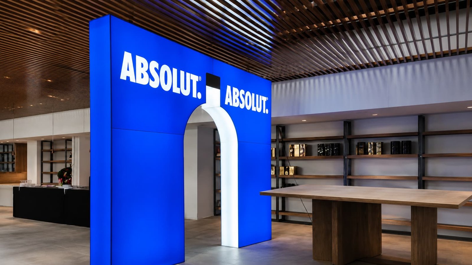 Display personalizado sob medida: mais impacto visual, mais vendas 